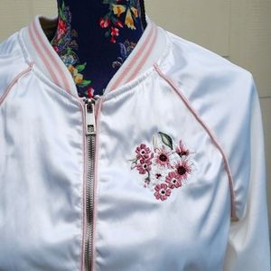 !!3 FOR $25 -- ASHLEY BY 26 INTERNATIONAL Satin Bomber Jacket Size Small